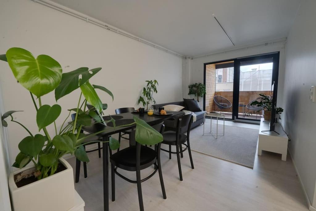 3H,K,P - Keskellae Tamperetta Kaunis Parvekkeellinen Uusittu Kolmio Apartment Bagian luar foto