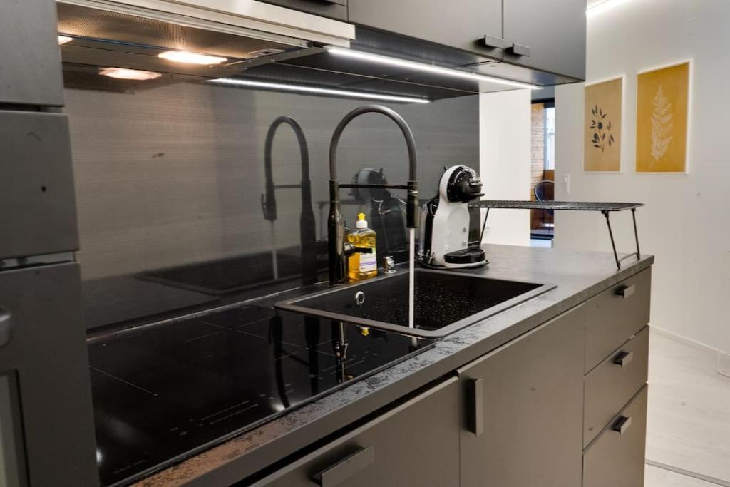 3H,K,P - Keskellae Tamperetta Kaunis Parvekkeellinen Uusittu Kolmio Apartment Bagian luar foto