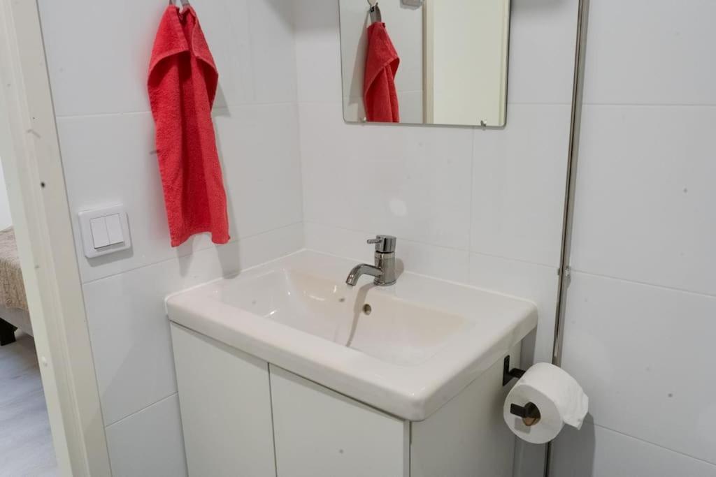 3H,K,P - Keskellae Tamperetta Kaunis Parvekkeellinen Uusittu Kolmio Apartment Bagian luar foto